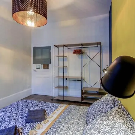 Le Dormeur Du Val - Topdestination * Dijon
